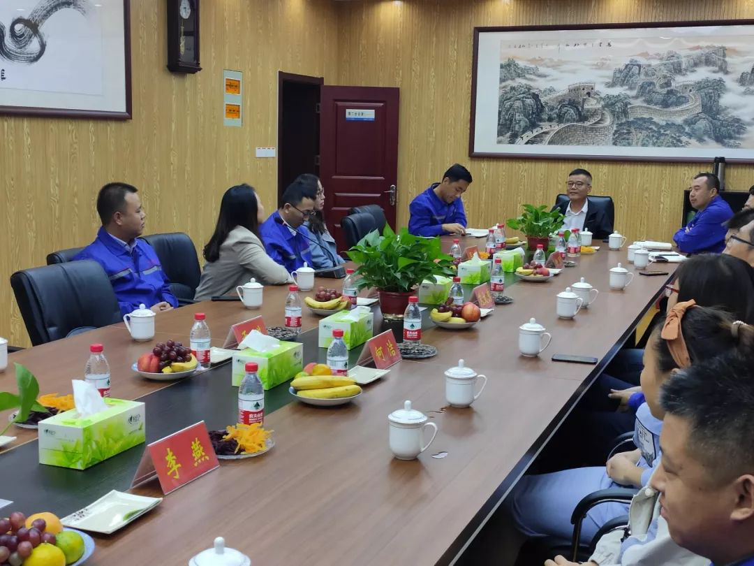 軍功章里有你的一半--職工家屬參訪百龍創(chuàng)園公司紀(jì)實(shí) 軍功章里有你的一半--職工家屬參訪百龍創(chuàng)園公司紀(jì)實(shí)