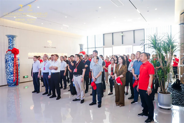 山東百龍創(chuàng)園生物科技股份有限公司-高品質(zhì)功能糖制備與功能食品產(chǎn)業(yè)化開發(fā)項目投產(chǎn)儀式隆重舉行